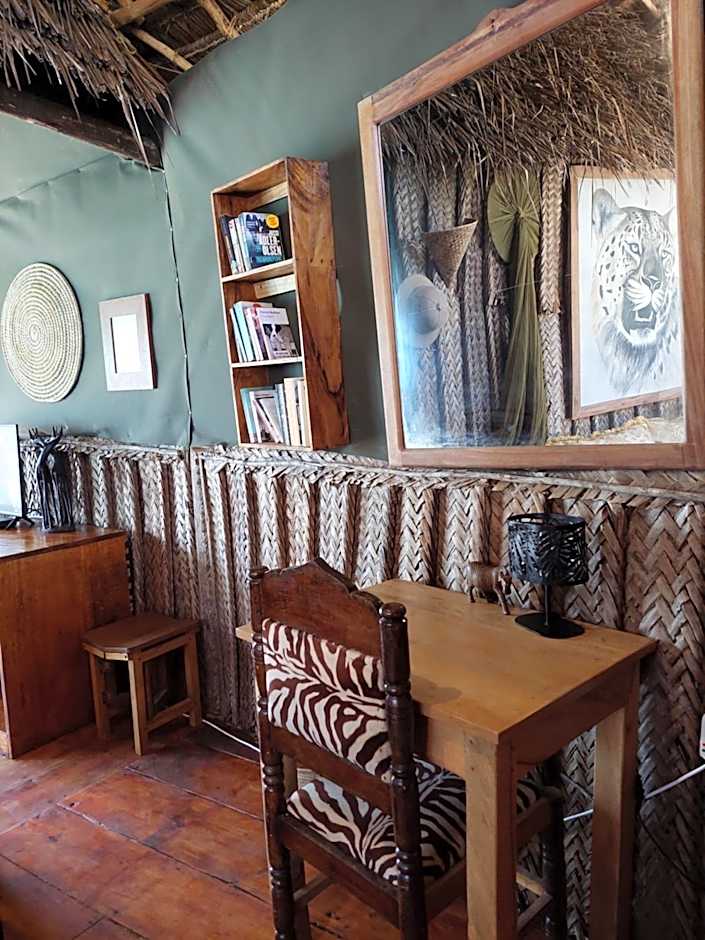 Mtende Beach Bungalow océan view & secret Beach