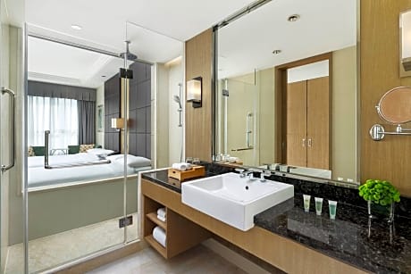 Deluxe Room, 1 King Bed, City View