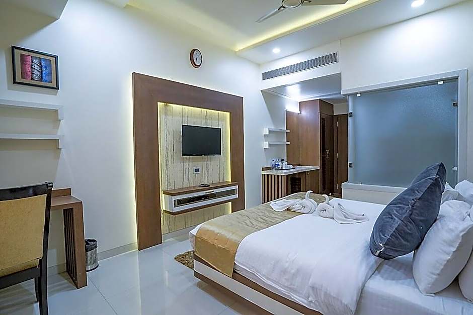 Hotel Wisteria blue