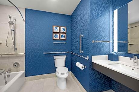 King Room with Sofa Bed - Non-Smoking