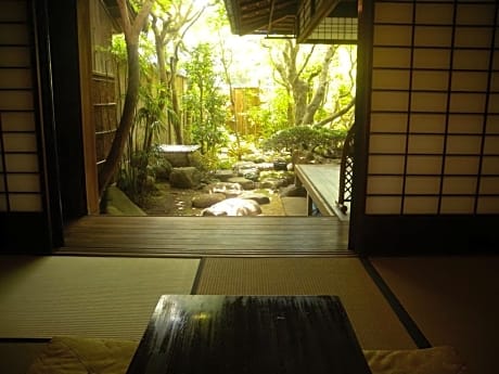 Japanese-Style Twin Room with Garden - Ground Floor