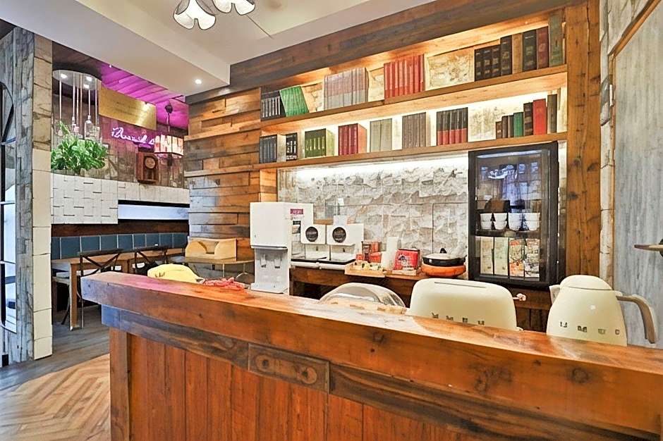 February Boutique Hotel Hwanggeum