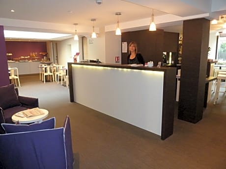 Hotel Du Chateau Dinan - Guest Reservations