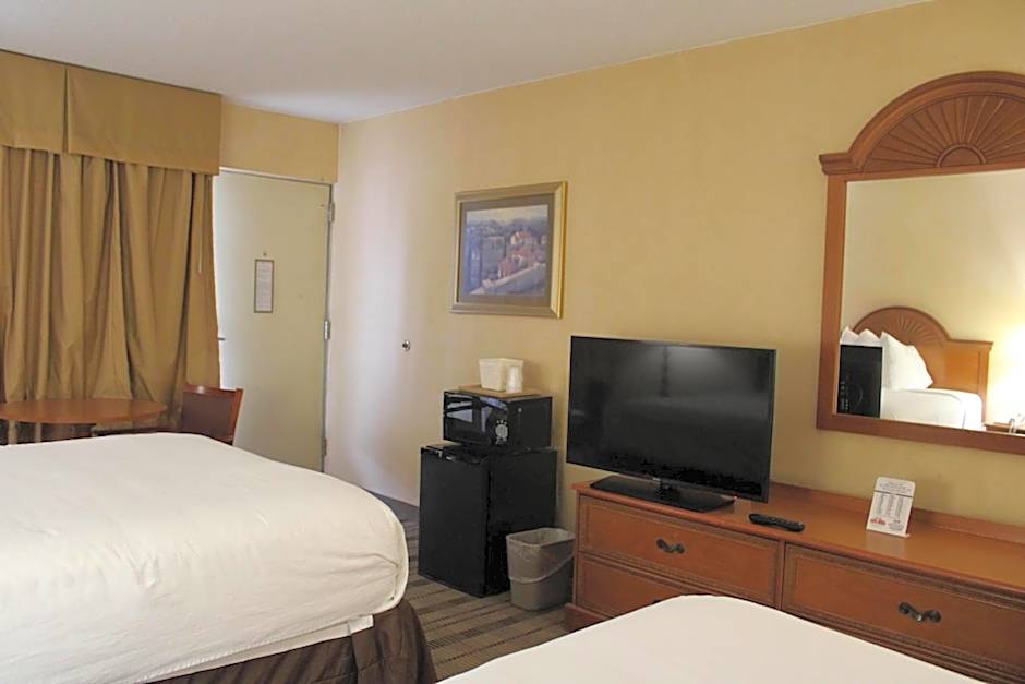Hill City Inn