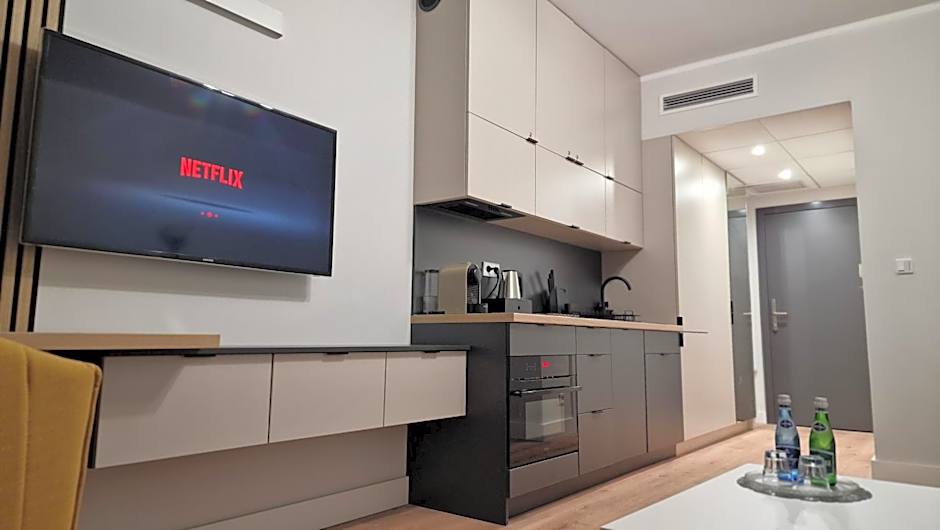 Alibi - Sympozjum Studio