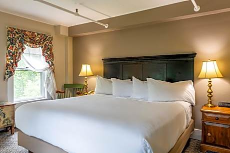 King Room with Mountain View