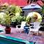 Solimar Inn Suites