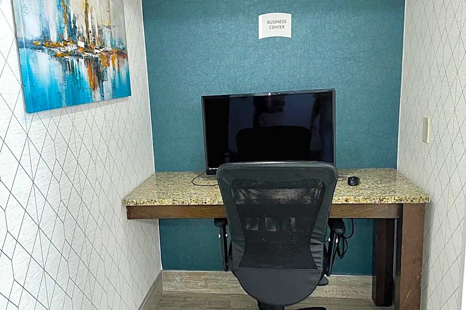 Quality Inn & Suites Clemmons I-40