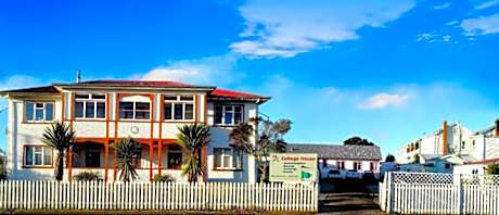 42b College House