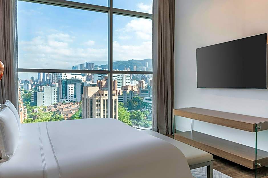 Photo 1 of 18 of Presidential 1 King Bed Suite, City View, High Floor