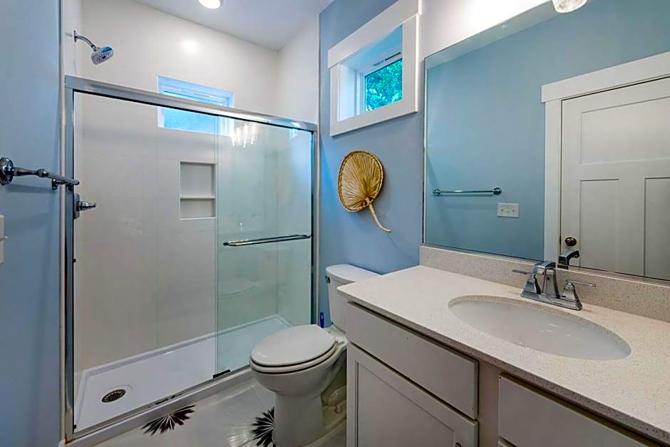 Cambridge Reserve at Bermuda Bay by KEES Vacations