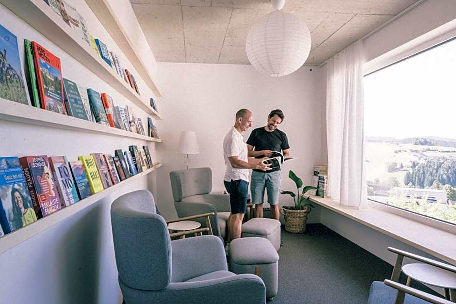 Karlingerhaus Hotel Hostel Home