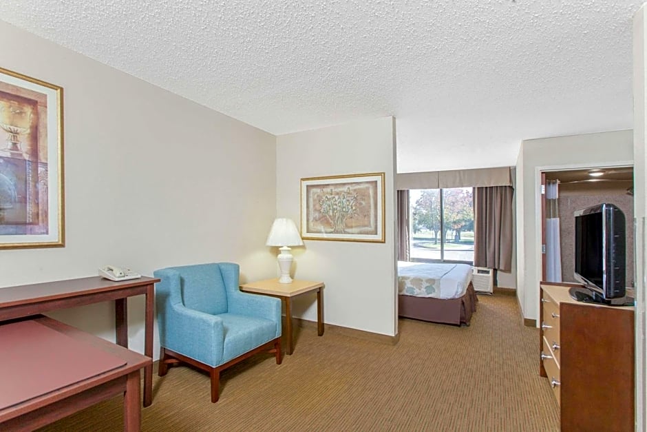 Hawthorn Suites Midwest City