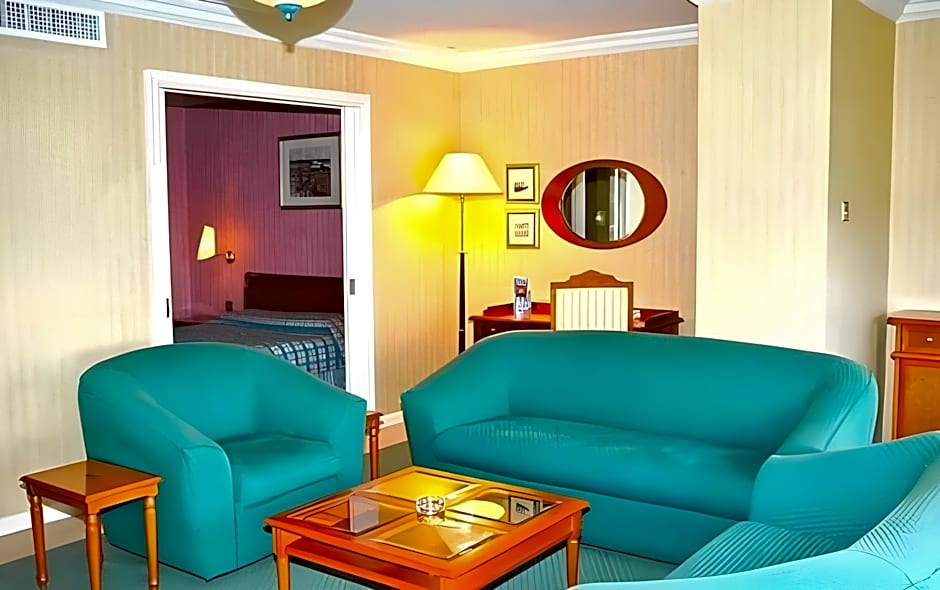 Merdeka Palace Hotel & Suites