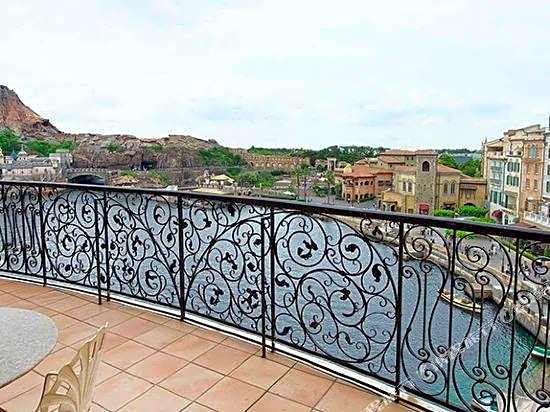 Tokyo DisneySea Hotel MiraCosta