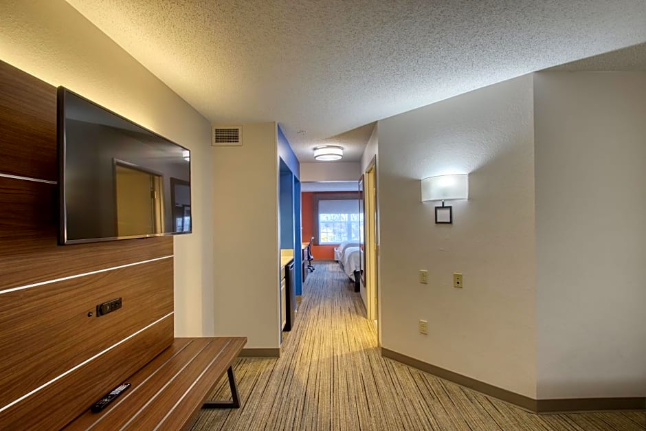 Holiday Inn Express Hotel & Suites Oshkosh - State Route 41