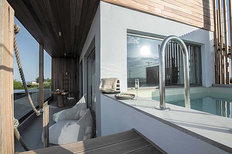 King's & Queen's Afitos - Suites With Private Pool
