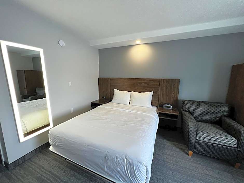 Travelodge by Wyndham Regina