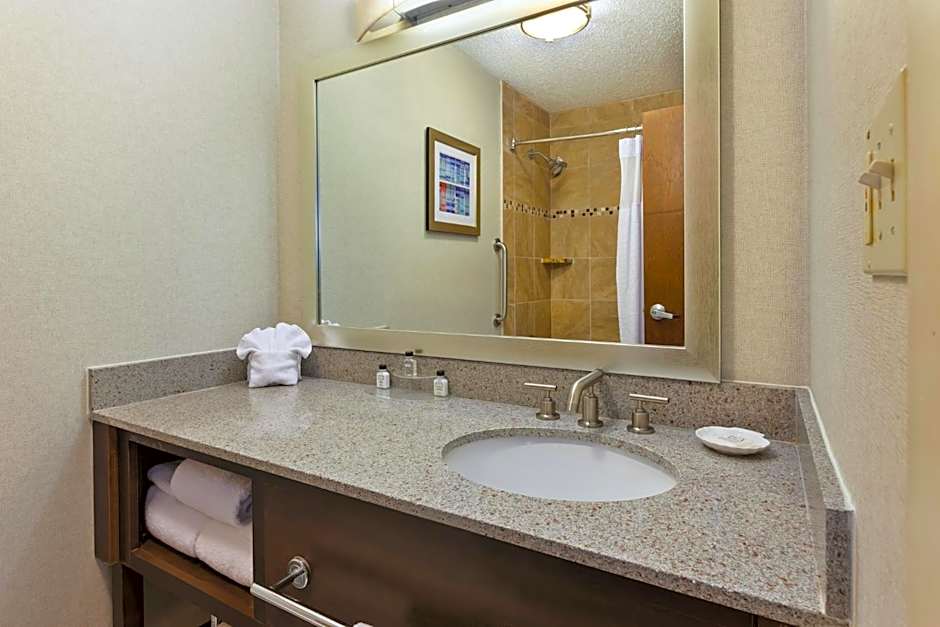 Crowne Plaza Columbus North - Worthington By IHG