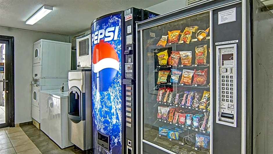 Motel 6-Longview, TX