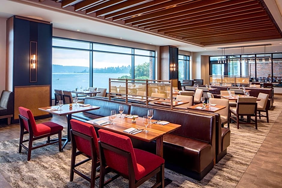 Hyatt Regency Lake Washington at Seattle's Southport