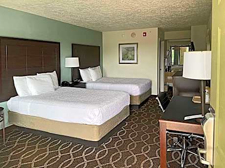 2 Double Beds, Nonsmoking, Accessible