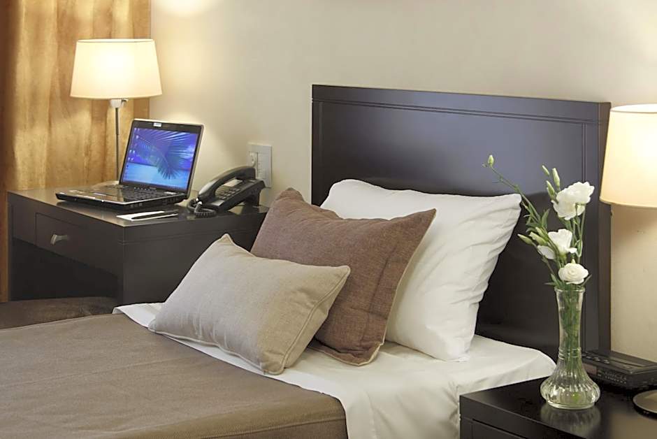 El Conquistador Hotel