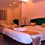 New MerryLand Hotel