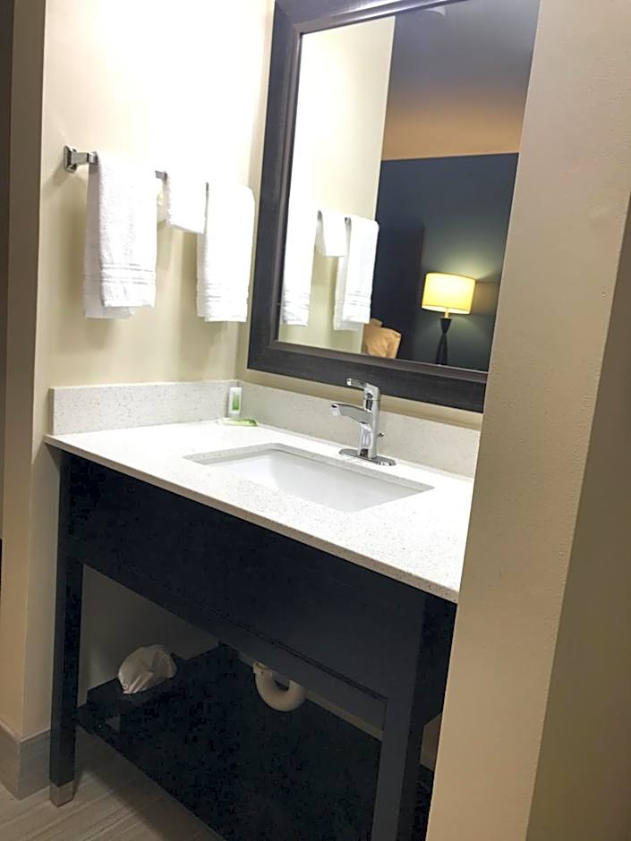 AmericInn by Wyndham Jefferson