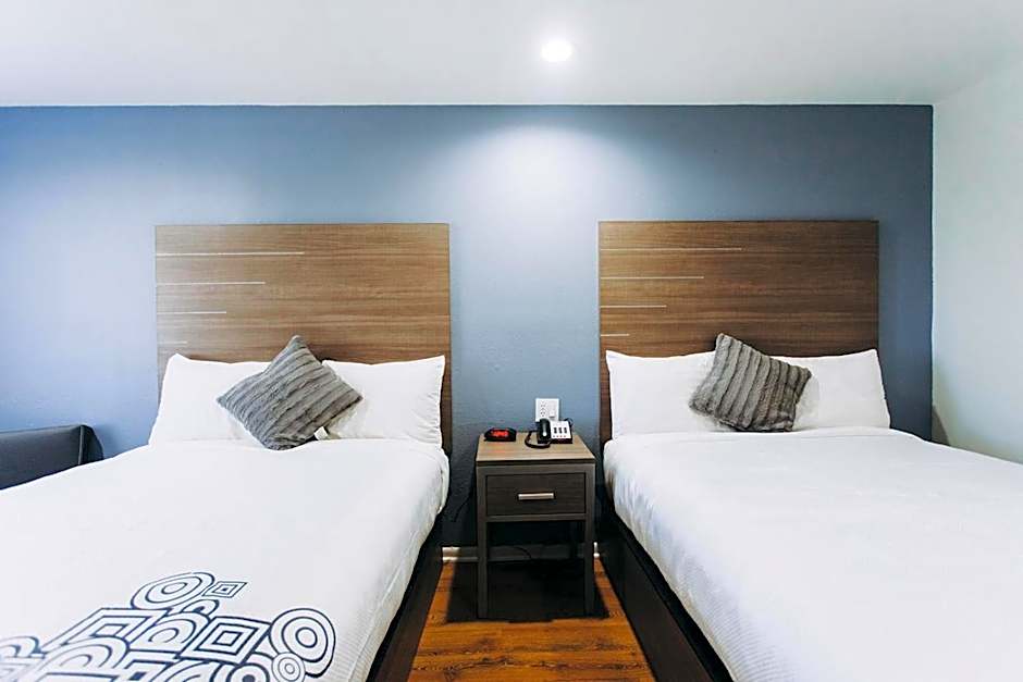 Scottish Inn & Suites - Kemah Boardwalk