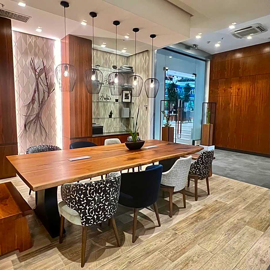 Bosmal Arjaan by Rotana