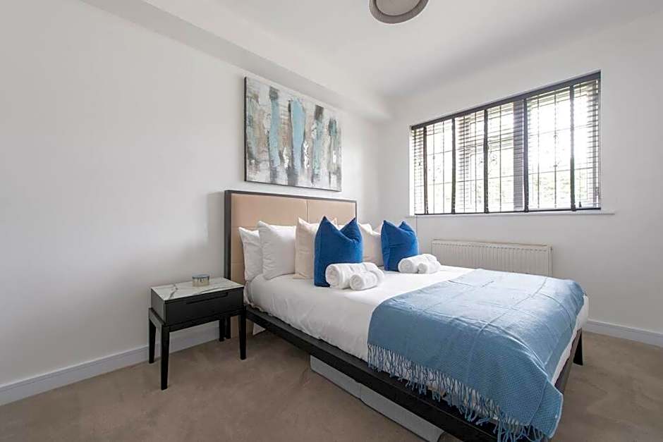 2 BR, Modern Urban Sanctuary 1CC - Cherrydeal