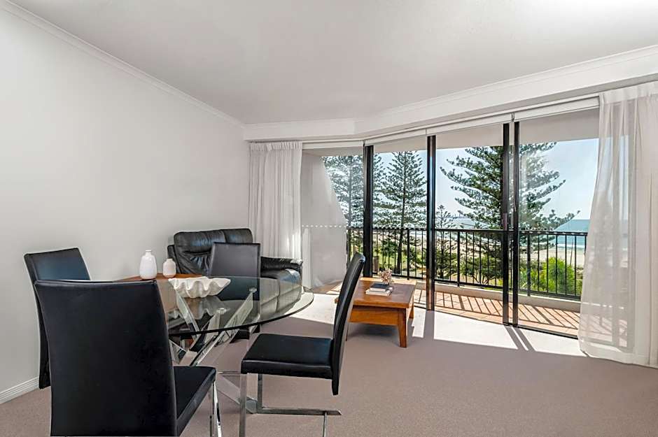 Mantra Coolangatta Beach