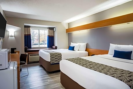 2 Queen Beds Non-Smoking