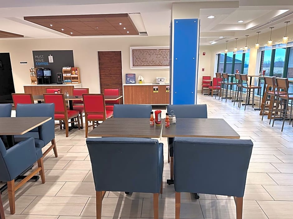 Holiday Inn Express Hotel & Suites Bryan-Montpelier By IHG
