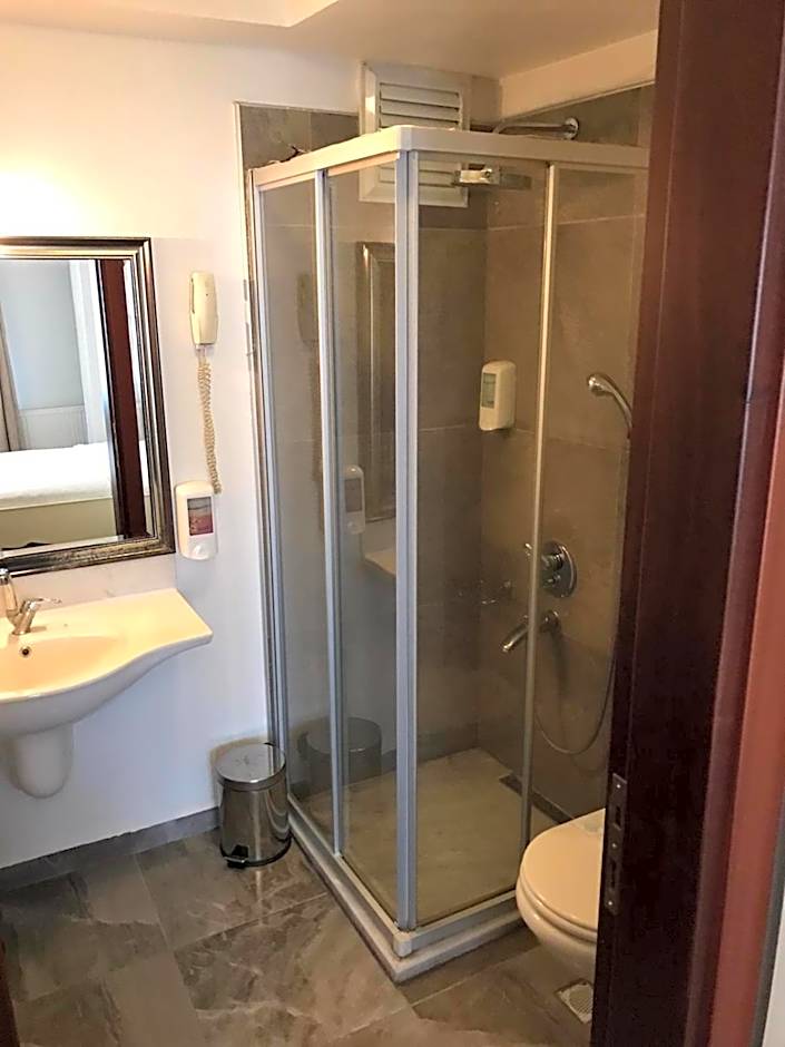 Ferahi Evler Ayvalık