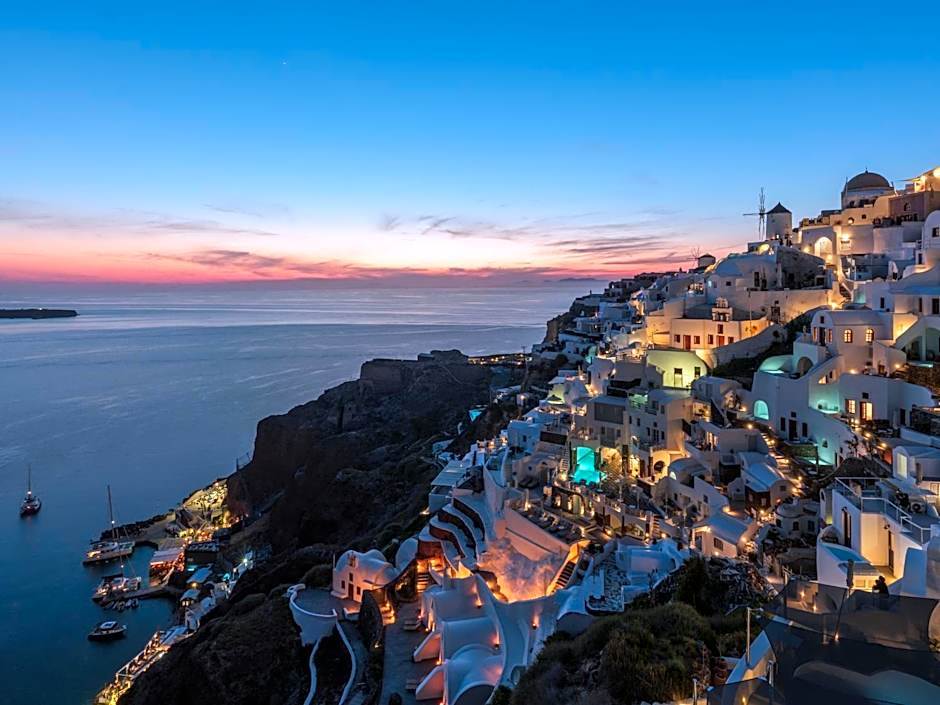 Art Maisons Oia Castle