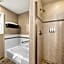 Cambria Pines Lodge