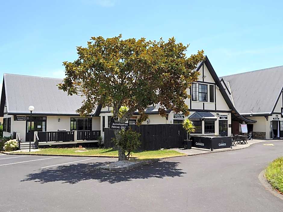 Salty Dog Inn