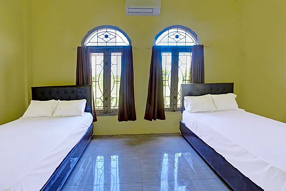 OYO 91739 Ayu Bypass MansionNearBundaran Gerung