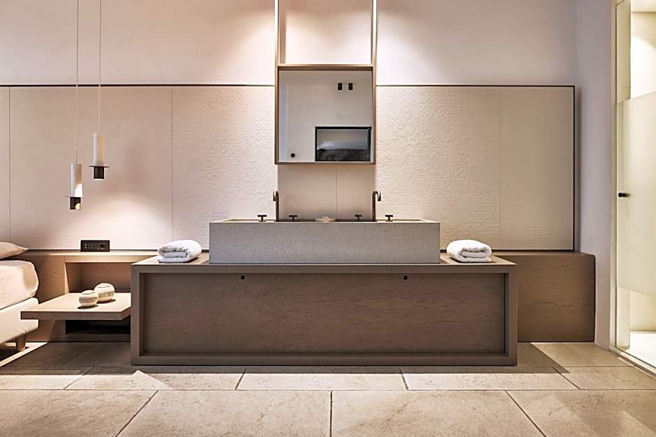 Hotel Adonis