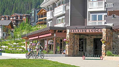 Selkirk Lodge