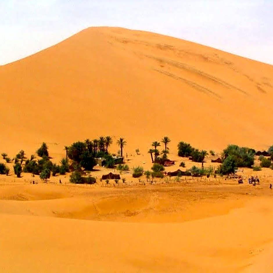 Merzouga heart camp