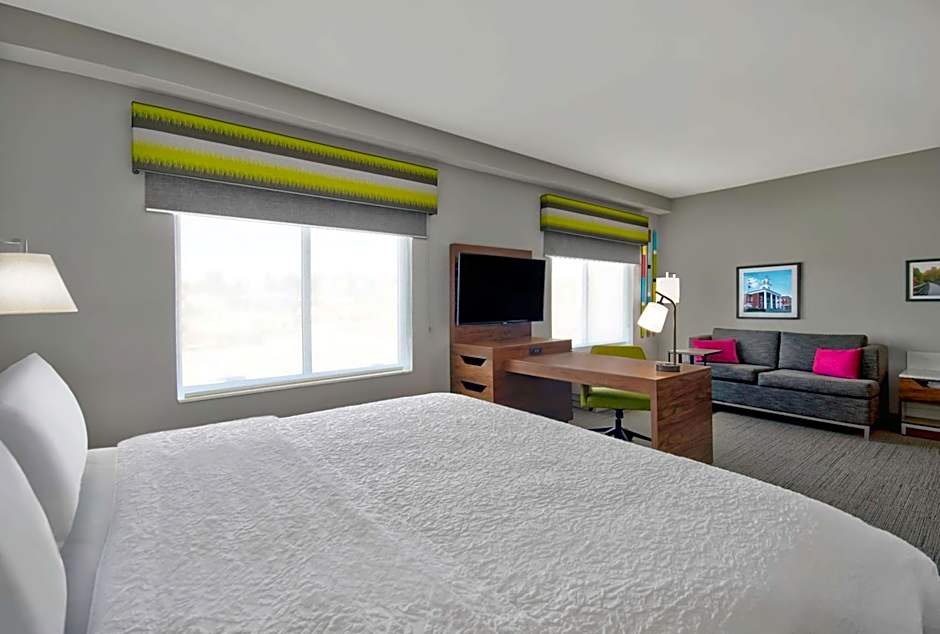 Photo 1 of 3 of 1 King Bed