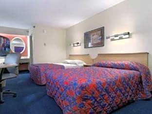Red Roof Inn Cincinnati Northeast - Blue Ash