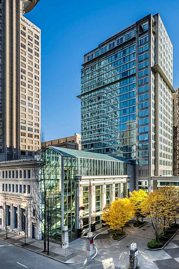 Delta Hotels Vancouver Downtown Suites