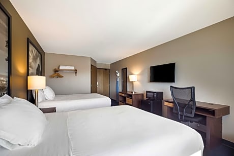 Queen Room with Two Queen Beds - Non-Smoking