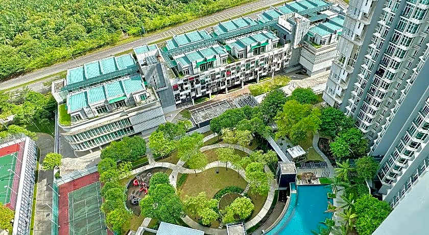 Holi 1Medini Suites Legoland
