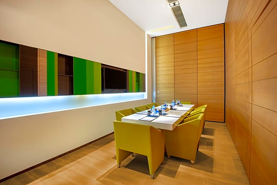 Holiday Inn Express Hong Kong Kowloon East, an IHG Hotel