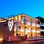 Navigate Seaside Hotel